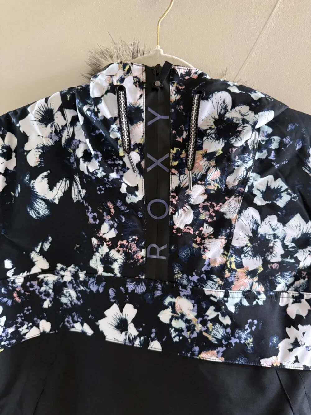 Roxy Shelter 10K Pullover Snow Jacket Insulated NWT Size M
